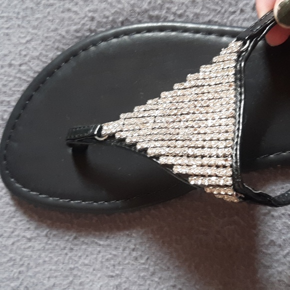 Unionbay Thong Sandal 8.5 NWOT - Picture 2 of 5